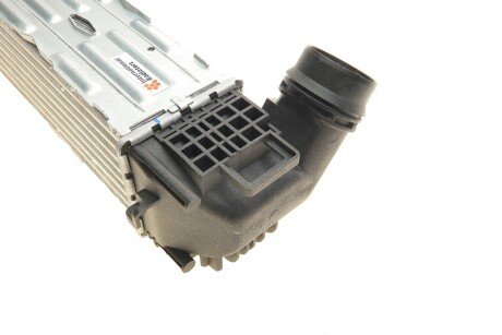 Радиатор интеркулера van Wezel 43004413