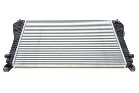 Радиатор интеркулера van Wezel 58014702