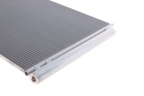 Радиатор кондиционера NISSAN X-TRAIL/ QASHQAI van Wezel 33005422