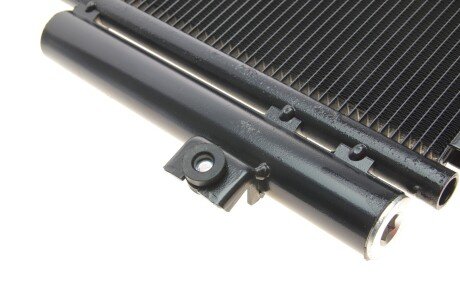 Радіатор кондиціонера TOYOTA AVENSIS/ COROLLA 20D4d/22D4d 05- van Wezel 53005409