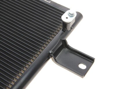 Радіатор кондиціонера TOYOTA AVENSIS/ COROLLA 20D4d/22D4d 05- van Wezel 53005409