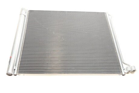 Радіатор кондиціонера van Wezel 06005474 на Сузуки Джимни