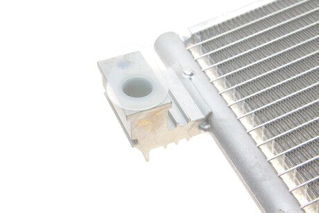 Радіатор кондиціонера van Wezel 13015281