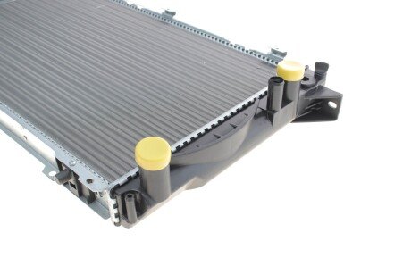 Радіатор охолодження двигуна van Wezel 03002089