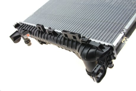 Радиатор охлаждения двигателя van Wezel 03002290