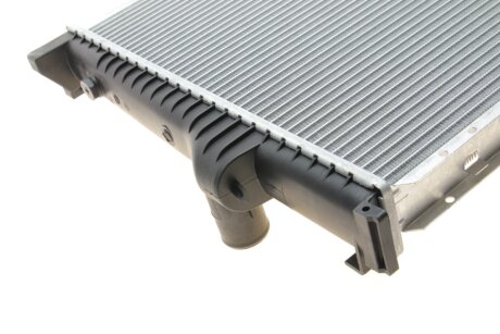 Радиатор охлаждения двигателя van Wezel 06002124