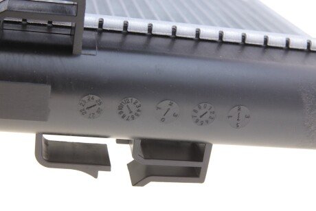 Радіатор охолодження двигуна van Wezel 09012709