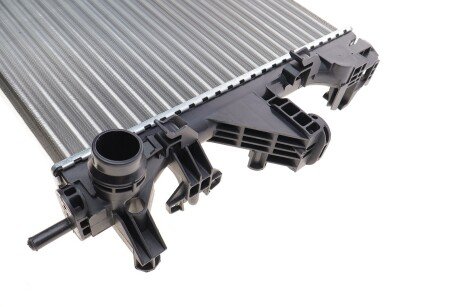 Радиатор охлаждения двигателя van Wezel 09012716