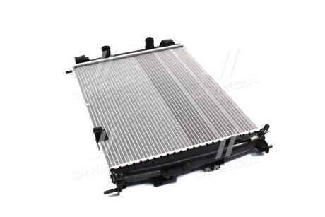 Радиатор охлаждения двигателя van Wezel 13002280 на Ниссан Qashqai j10