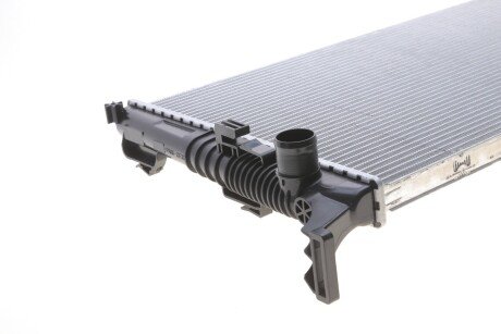 Радиатор охлаждения двигателя van Wezel 15002005