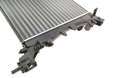 Радиатор охлаждения двигателя van Wezel 17002318