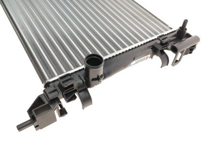 Радиатор охлаждения двигателя van Wezel 17002318