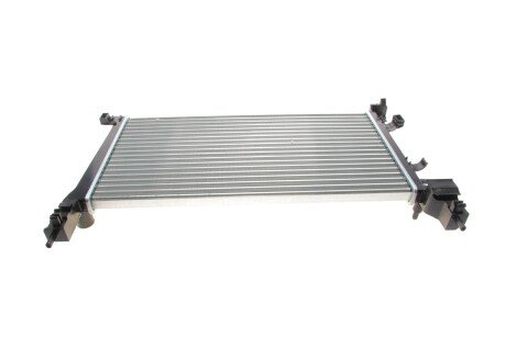 Радиатор охлаждения двигателя van Wezel 17002385