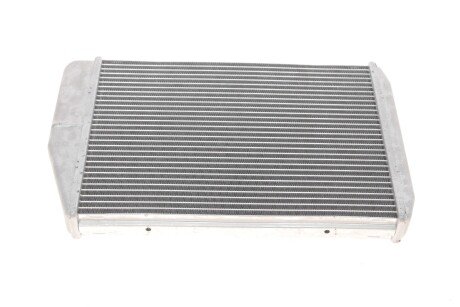 Радиатор охлаждения двигателя van Wezel 17006410