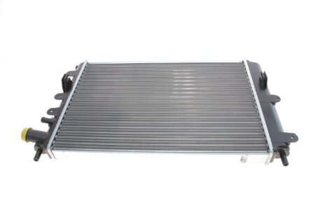 Радіатор охолодження двигуна van Wezel 18002151