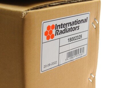 Радиатор охлаждения двигателя van Wezel 18002325