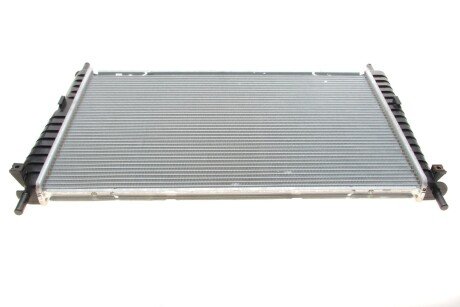 Радіатор охолодження двигуна van Wezel 18002335