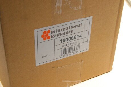 Радиатор охлаждения двигателя van Wezel 18006614