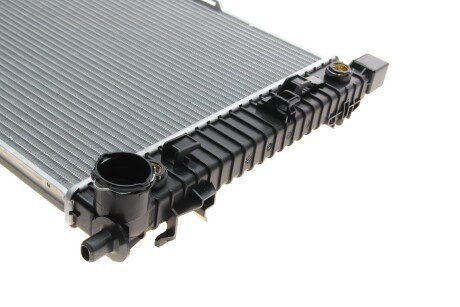 Радіатор охолодження двигуна van Wezel 30002286