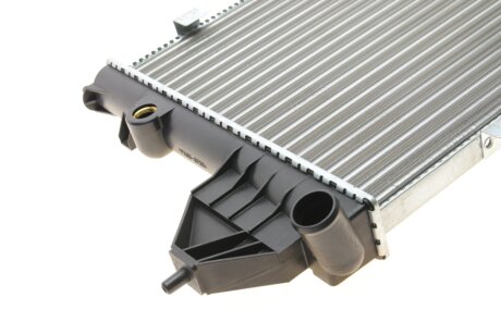 Радиатор охлаждения двигателя van Wezel 37002119