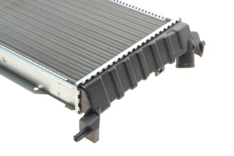 Радиатор охлаждения двигателя van Wezel 37002185