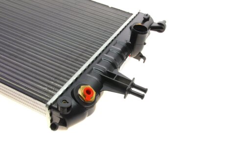 Радиатор охлаждения двигателя van Wezel 37002254