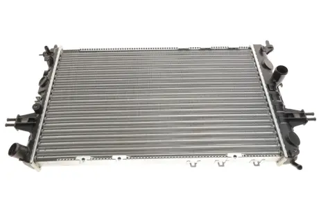 Радіатор охолодження двигуна Van Wezel 37002293