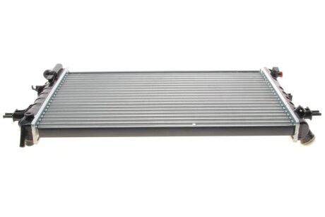 Радиатор охлаждения двигателя van Wezel 37002296