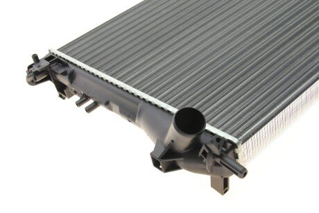 Радіатор охолодження двигуна van Wezel 37002341