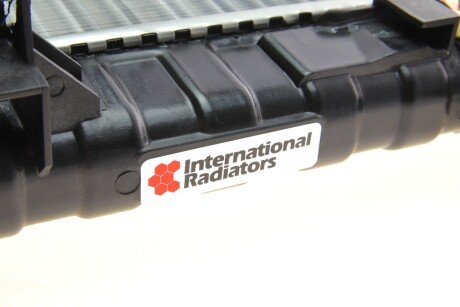 Радіатор охолодження двигуна van Wezel 37002341