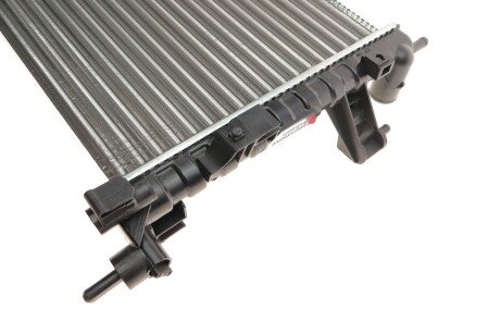 Радиатор охлаждения двигателя van Wezel 37002380