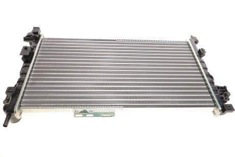 Радиатор охлаждения двигателя van Wezel 37002380