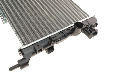 Радиатор охлаждения двигателя van Wezel 37002380