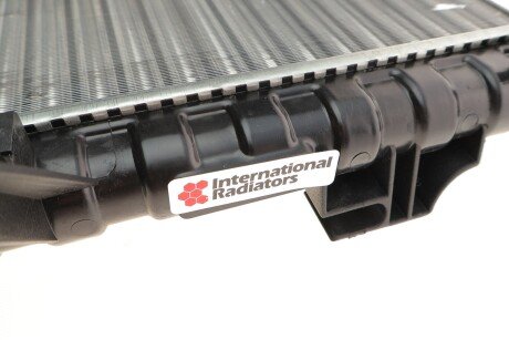 Радиатор охлаждения двигателя van Wezel 37002380