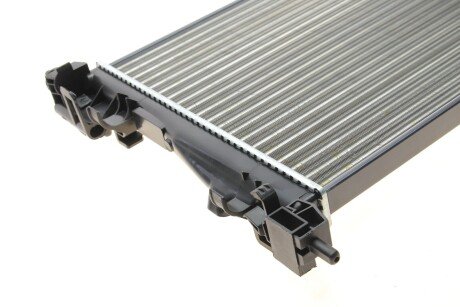 Радіатор охолодження двигуна van Wezel 37002408