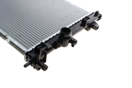 Радиатор охлаждения двигателя van Wezel 37012710