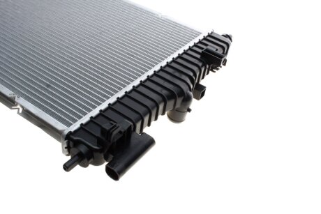 Радиатор охлаждения двигателя van Wezel 37012710