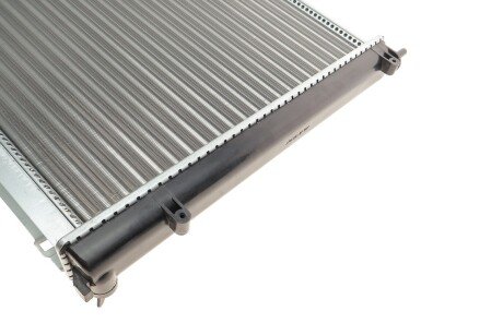 Радиатор охлаждения двигателя van Wezel 43002215