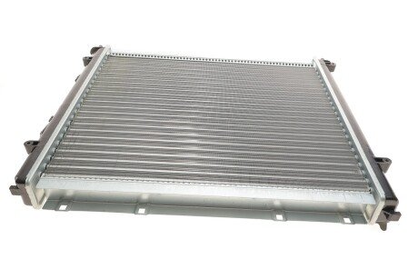 Радиатор охлаждения двигателя van Wezel 43002215