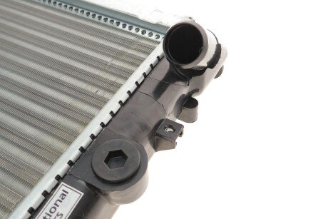 Радиатор охлаждения двигателя van Wezel 43002215