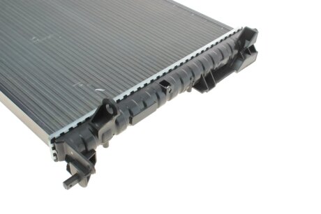 Радиатор охлаждения двигателя van Wezel 43002259