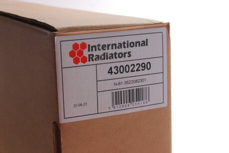 Радіатор охолодження двигуна van Wezel 43002290