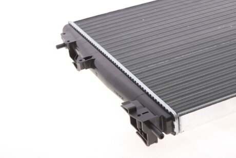 Радіатор охолодження двигуна van Wezel 43002309