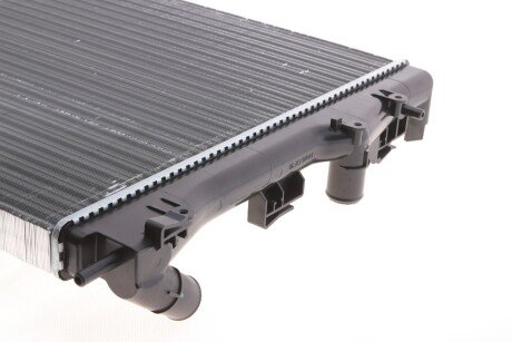 Радіатор охолодження двигуна van Wezel 43002309