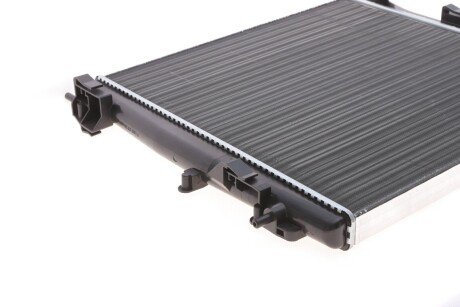 Радіатор охолодження двигуна van Wezel 43002309