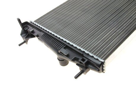 Радиатор охлаждения двигателя van Wezel 43002414