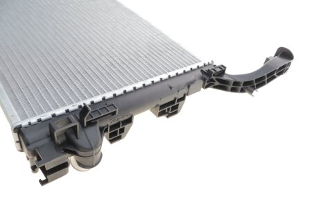 Радіатор охолодження двигуна van Wezel 43002415