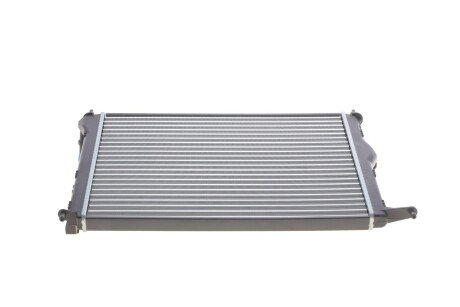 Радиатор охлаждения двигателя van Wezel 43002476