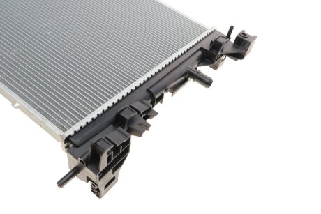 Радиатор охлаждения двигателя van Wezel 43002608