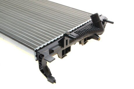 Радиатор охлаждения двигателя van Wezel 43002616